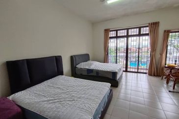 Kulai Bandar Putra -Jalan Camar- 3 Storey Terrace House Unblock Unit