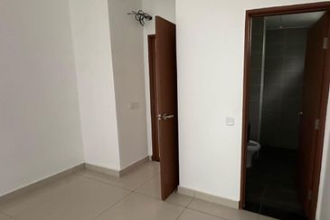 JB Taman Perling -2 Storey Semi D House -Corner Unit