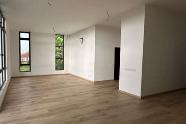 JB Taman Perling -2 Storey Semi D House -Corner Unit