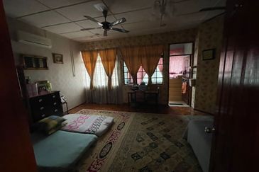 JB -Taman Perling Jalan Layang - Double Storey Semi D