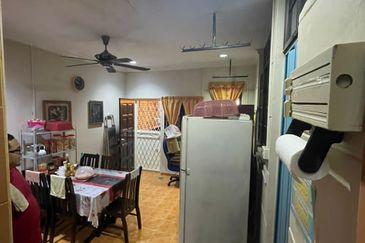 JB -Taman Perling Jalan Layang - Double Storey Semi D