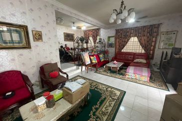 JB -Taman Perling Jalan Layang - Double Storey Semi D