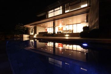 JB Iskandar Puteri.-Ledang Heights - Bungalow House with private pool