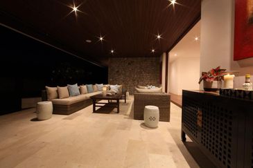 JB Iskandar Puteri.-Ledang Heights - Bungalow House with private pool