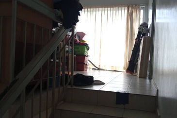 Kulai Bandar Putra -Jln.Nuri -Double Storey Corner lot