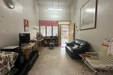 JB Taman Perling -Jln Camar -Single Storey House