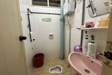 JB Taman Perling -Jln Camar -Single Storey House