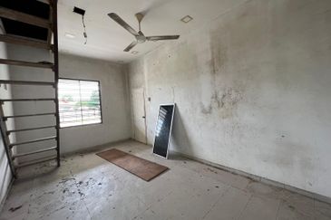 JB Taman Johor Jaya-  Bungalow Land 7093 sqft