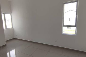 Gelang Patah Tropicana -(Beside Setia Eco Garden & Pulai Mutiara  Brand New  2 storey Terrance house  Corner 