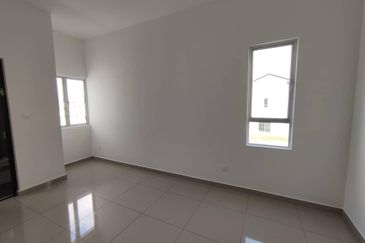 Gelang Patah Tropicana -(Beside Setia Eco Garden & Pulai Mutiara  Brand New  2 storey Terrance house  Corner 