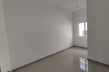 Gelang Patah Tropicana -(Beside Setia Eco Garden & Pulai Mutiara  Brand New  2 storey Terrance house  Corner 