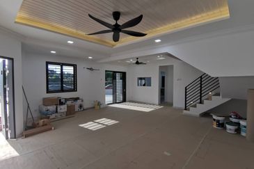 Kulai Indahpura Jalan Teratai Double Storey Corner lot