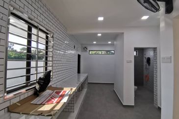 Kulai Indahpura Jalan Teratai Double Storey Corner lot