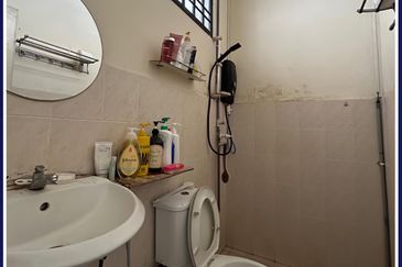 Kulai Taman Kulai Utama -Jalan Anggerik 9🌟Single Storey Terrace House 🌟1644 sqft 