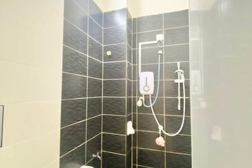 kulai bandar putra-Jalan bangau -singke storey