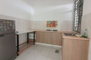 Gelang Patah Taman Nusa Bayu- Double Storey Terrace House