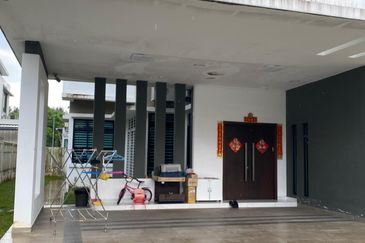 Gelang Patah Nusa Jaya -Nusa Duta 3 ▪️ 2 storey Semi-D