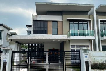 Gelang Patah Nusa Jaya -Nusa Duta 3 ▪️ 2 storey Semi-D