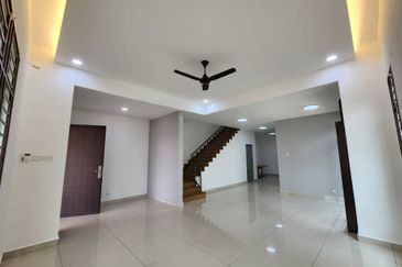 JB Kempas Height- Taman Kempas Indah Kempas Utama ~Double Storey Cluster-Full Loan Cluster 