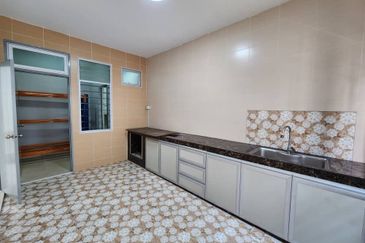 JB Kempas Height- Taman Kempas Indah Kempas Utama ~Double Storey Cluster-Full Loan Cluster 