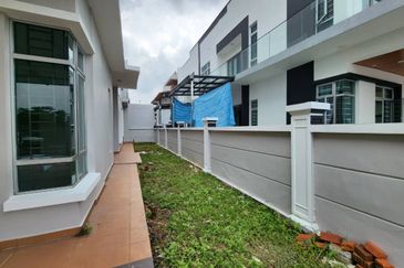 JB Kempas Height- Taman Kempas Indah Kempas Utama ~Double Storey Cluster-Full Loan Cluster 