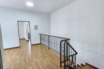 JB Kempas Height- Taman Kempas Indah Kempas Utama ~Double Storey Cluster-Full Loan Cluster 