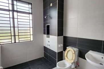 JB Kempas Height- Taman Kempas Indah Kempas Utama ~Double Storey Cluster-Full Loan Cluster 