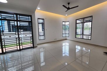 JB Kempas Height- Taman Kempas Indah Kempas Utama ~Double Storey Cluster-Full Loan Cluster 