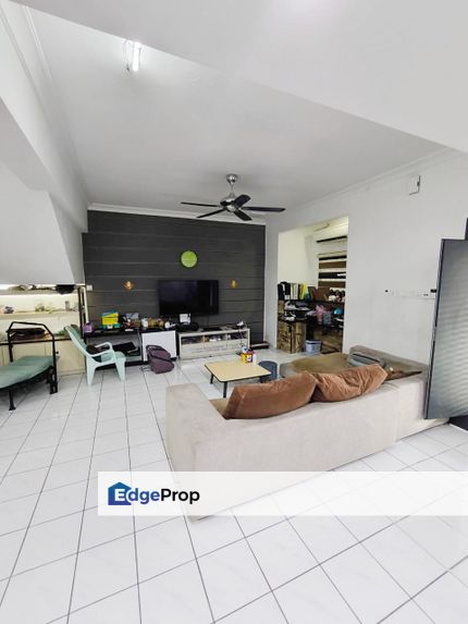 Double Storey Endlot -Extra Land 10 Feet- 双层排楼中间角头旁边有10尺地 -Permas Jaya 13, Johor, Johor Bahru