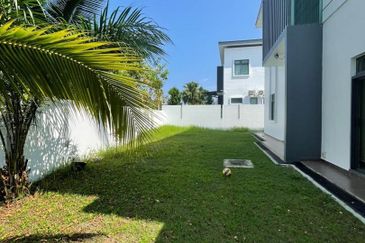 Gelang Patah/ Setia Eco Garden/ Jalan Laman Setia/ SEMI-D 2 Storey Corner Lot House/ Unblock View