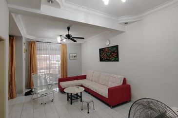 Kulai  Bandar Putra /Jalan Kasawari /Double Storey House