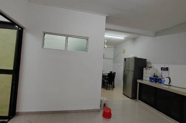 Kulai  Bandar Putra /Jalan Kasawari /Double Storey House