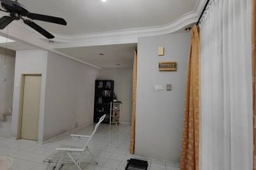 Kulai  Bandar Putra /Jalan Kasawari /Double Storey House