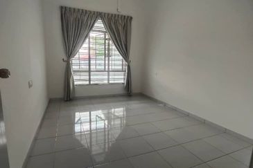 Kulai Bandar Indahpura/ Jalan Sena /Single Storey Terrace/ Unblock Unit