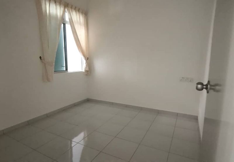 Kulai Bandar Indahpura/ Jalan Sena /Single Storey Terrace/ Unblock Unit
