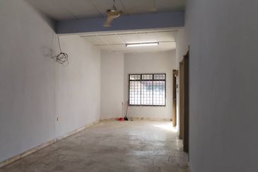 Kulai Taman Putri Kulai /Jalan Sri Putri 1 /single storey terrace house