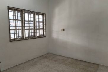 Kulai Taman Putri Kulai /Jalan Sri Putri 1 /single storey terrace house