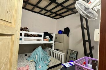 JB  Taman Desa Jaya  -Jalan Danau - Single Storey Terrace House