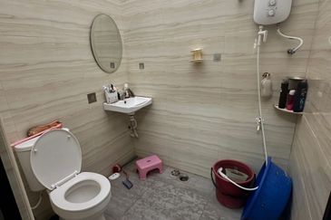 JB  Taman Desa Jaya  -Jalan Danau - Single Storey Terrace House