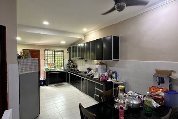 JB  Taman Desa Jaya  -Jalan Danau - Single Storey Terrace House