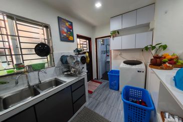 Gelang Patah /Jalan Nusaria 5 @ Taman Nusantara ▪️ Double Storey Medium Cost House