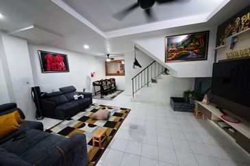 Gelang Patah /Jalan Nusaria 5 @ Taman Nusantara ▪️ Double Storey Medium Cost House