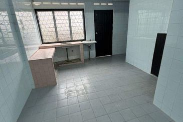 Skudai Selesa Jaya -Jalan Silat Gayung- Double Storey Low Cost