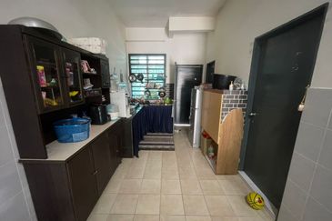 Iskandar Puteri /Jalan Prima 5/x, Taman Nusantara Prima / 2 storey terrace house 