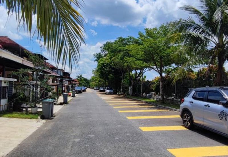 JB Taman Seri Austin @ East Zone 6 /Double Storey Terrace House