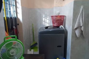 Gelang Patah /Nusa Nayu /Jalan Bayu/ Double Storey House