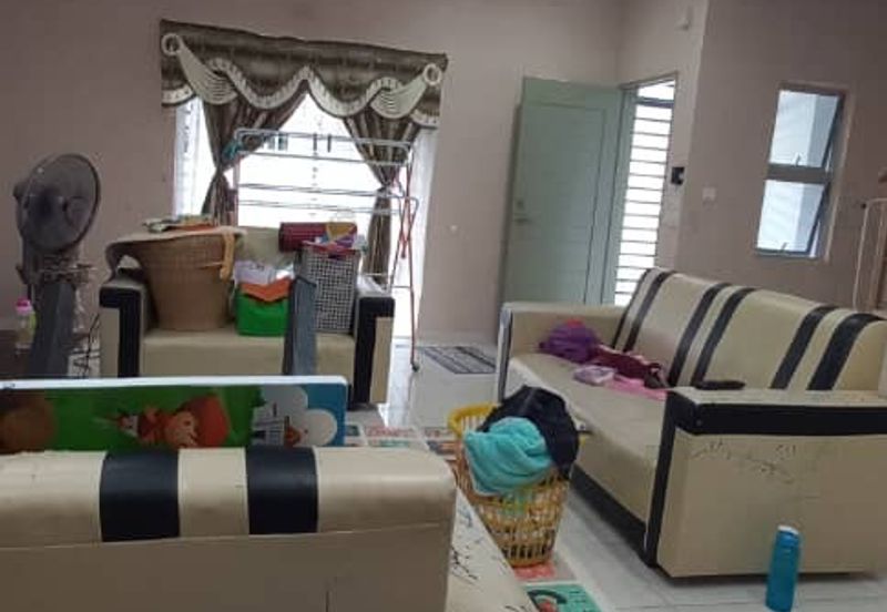 Gelang Patah /Nusa Nayu /Jalan Bayu/ Double Storey House