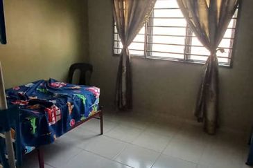 Gelang Patah /Nusa Nayu /Jalan Bayu/ Double Storey House