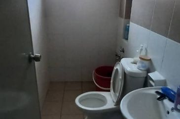 Gelang Patah /Nusa Nayu /Jalan Bayu/ Double Storey House