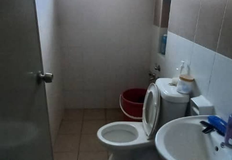 Gelang Patah /Nusa Nayu /Jalan Bayu/ Double Storey House